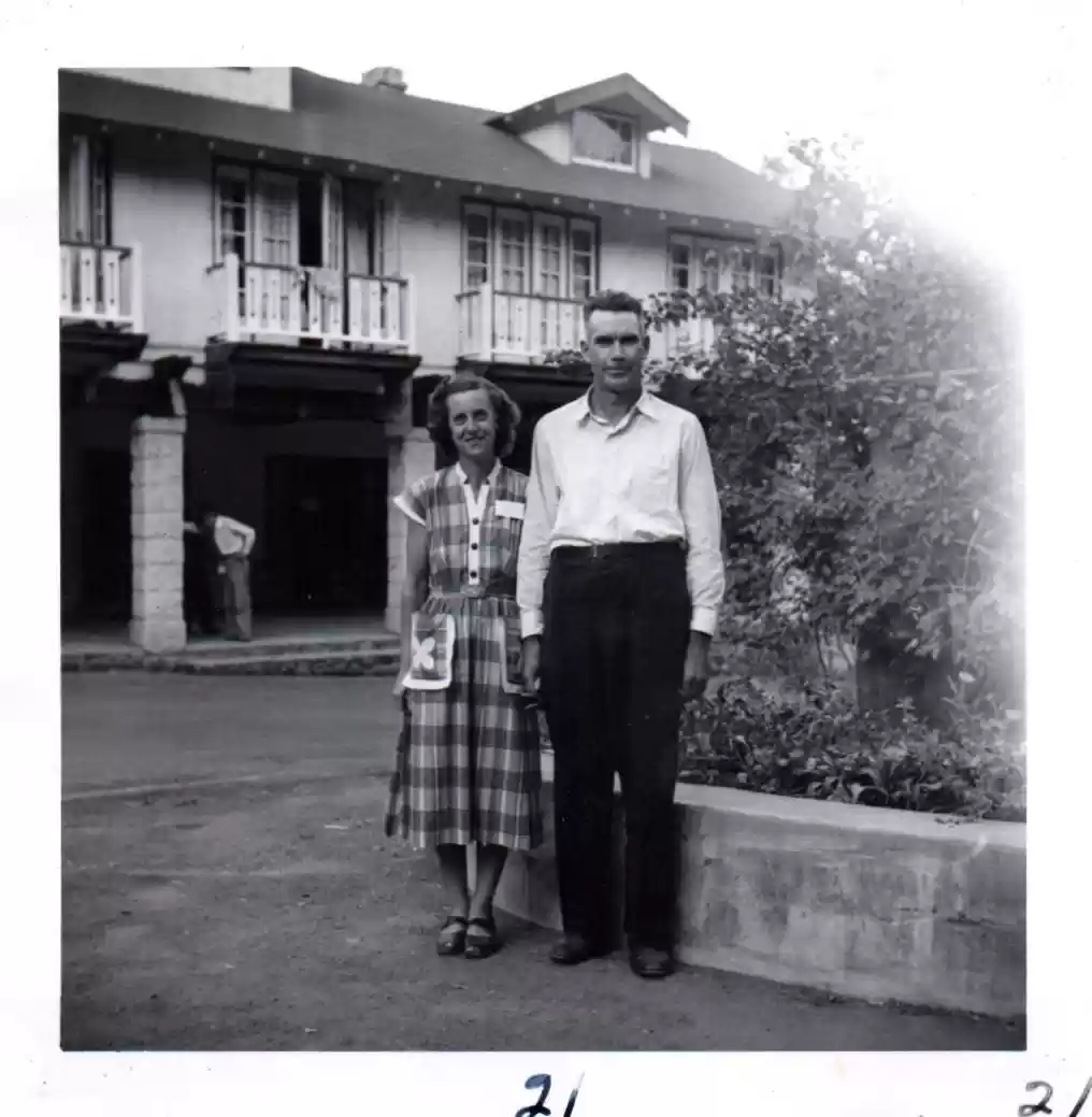 21-Mr. & Mrs. Alvis Moore-Seymour, MO